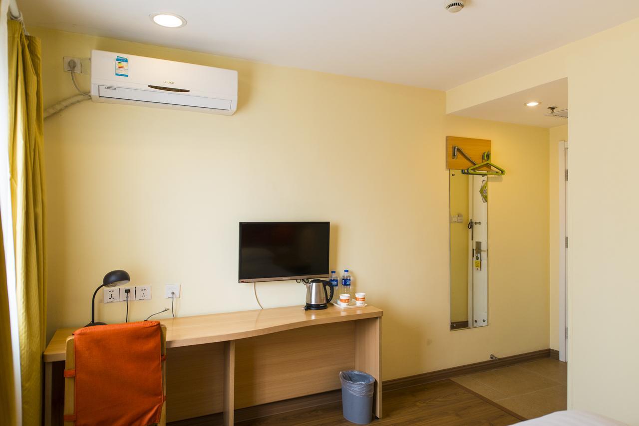 Home Inn Shanghai Daning International Guangzhong Road Circus City Pokoj fotografie